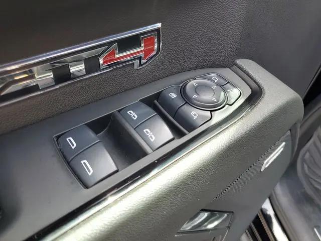 2024 GMC Sierra 1500 4WD Crew Cab Short Box AT4