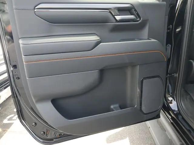 2024 GMC Sierra 1500 4WD Crew Cab Short Box AT4