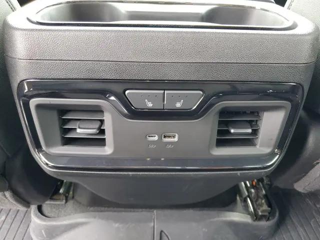 2024 GMC Sierra 1500 4WD Crew Cab Short Box AT4