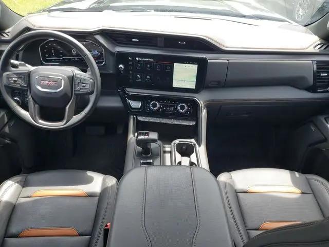 2024 GMC Sierra 1500 4WD Crew Cab Short Box AT4