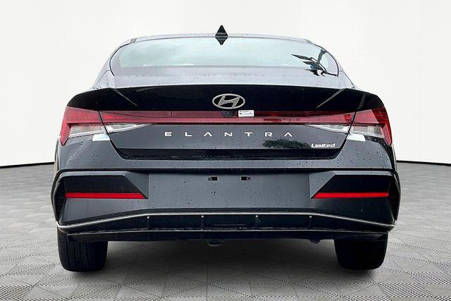 New 2025 Hyundai Elantra For Sale in Olive Branch, MS