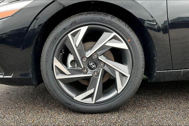 New 2025 Hyundai Elantra For Sale in Olive Branch, MS