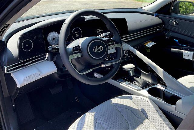 New 2025 Hyundai Elantra For Sale in Olive Branch, MS