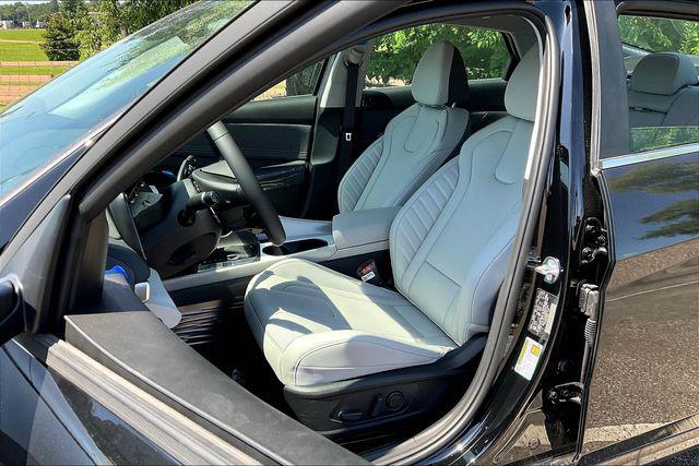 New 2025 Hyundai Elantra For Sale in Olive Branch, MS