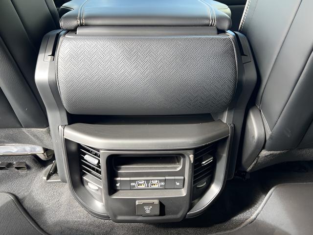 2025 Ram 1500 Laramie Crew Cab 4x4 57 Box