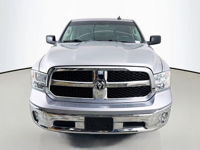 2022 RAM 1500 Classic Tradesman Crew Cab 4x4 57 Box