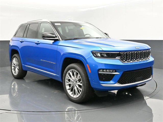 2023 Jeep Grand Cherokee Summit 4x2