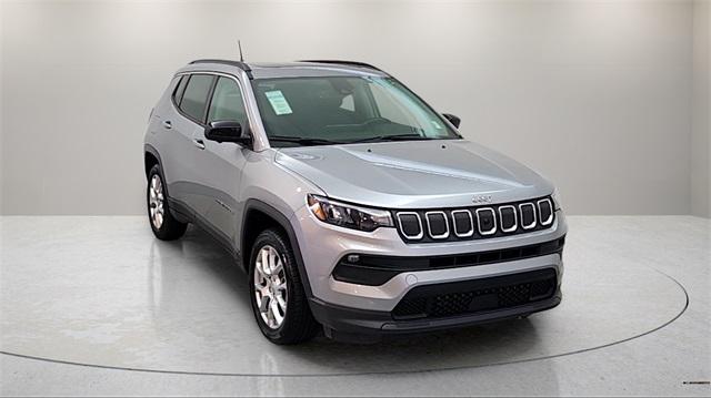 2022 Jeep Compass Latitude Lux 4x4