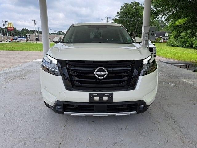 2022 Nissan Pathfinder SL 2WD