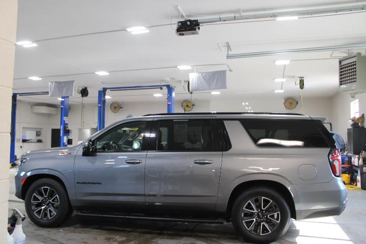 2022 Chevrolet Suburban 4WD Z71
