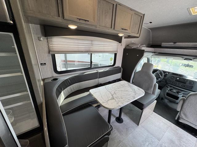 2021 Ford E-350 Cutaway Unknown