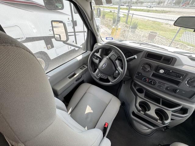 2021 Ford E-350 Cutaway Unknown