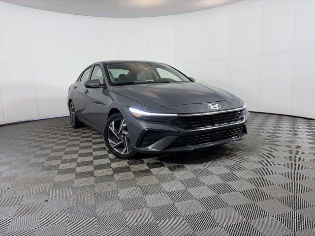 2025 Hyundai Elantra Hybrid Limited