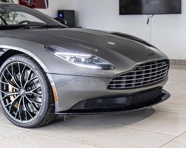 2023 Aston Martin DB11 V8