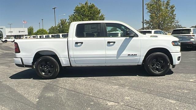 2025 RAM Ram 1500 RAM 1500 TRADESMAN CREW CAB 4X4 57 BOX