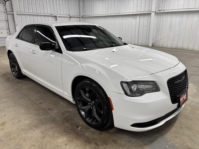 2023 Chrysler 300 Touring