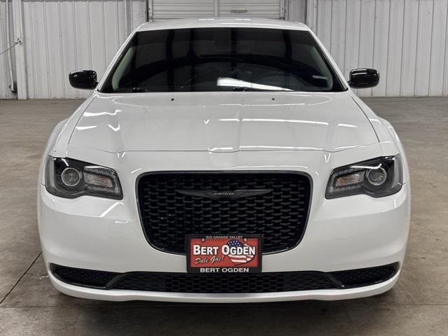 2023 Chrysler 300 Touring