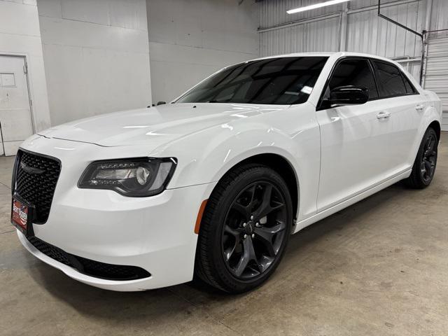 2023 Chrysler 300 Touring