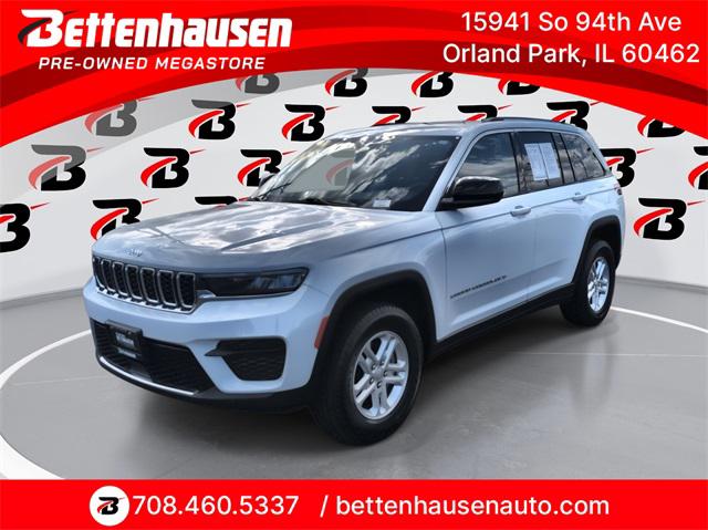 2023 Jeep Grand Cherokee Laredo 4x4