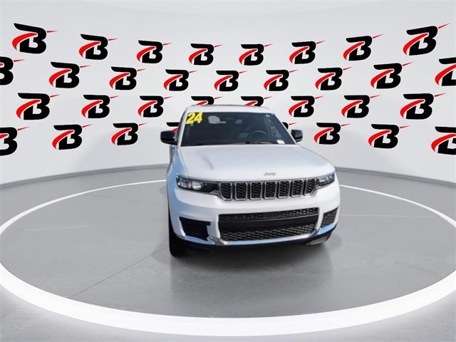 2024 Jeep Grand Cherokee L Laredo X 4x4