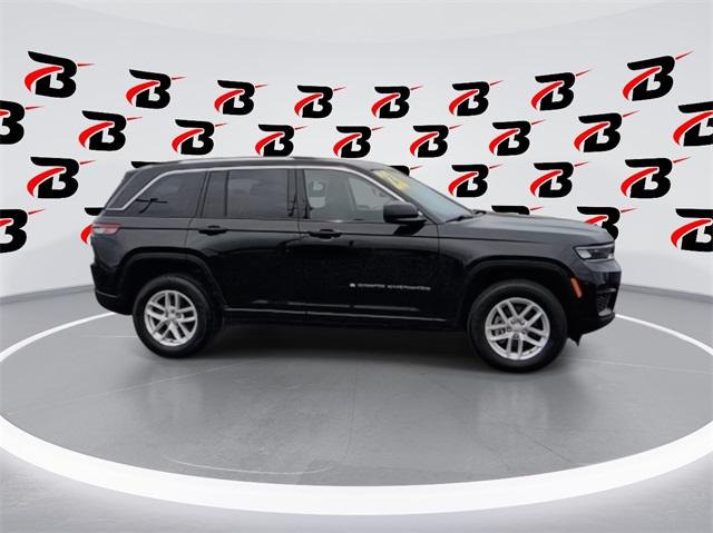 2023 Jeep Grand Cherokee Laredo 4x4