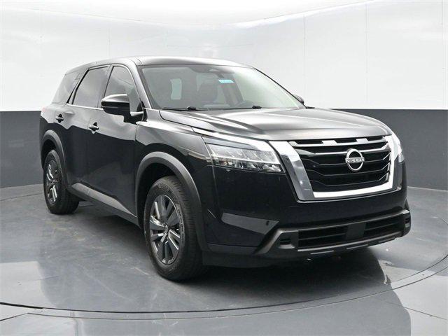 2022 Nissan Pathfinder S 2WD