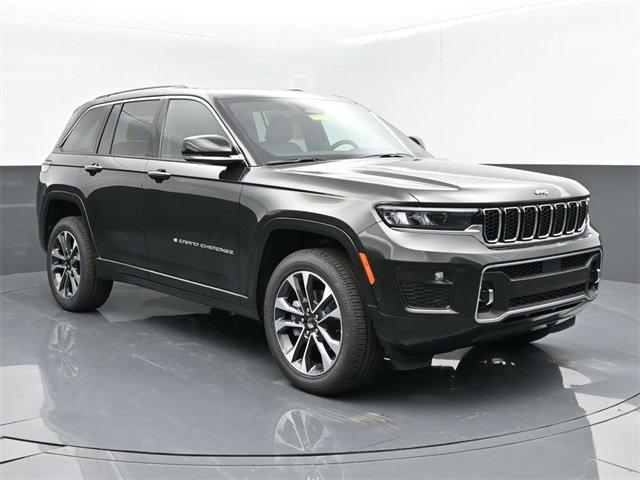 2023 Jeep Grand Cherokee Overland 4x2