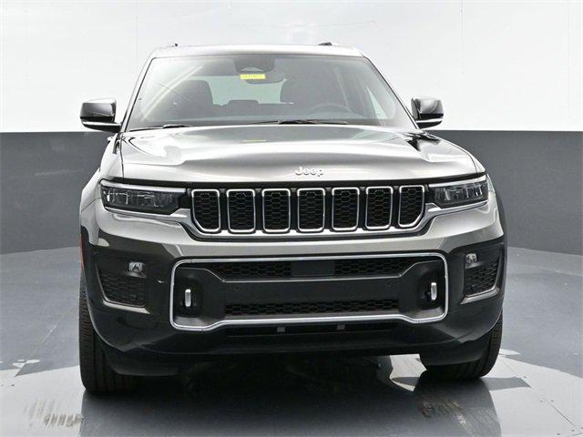 2023 Jeep Grand Cherokee Overland 4x2