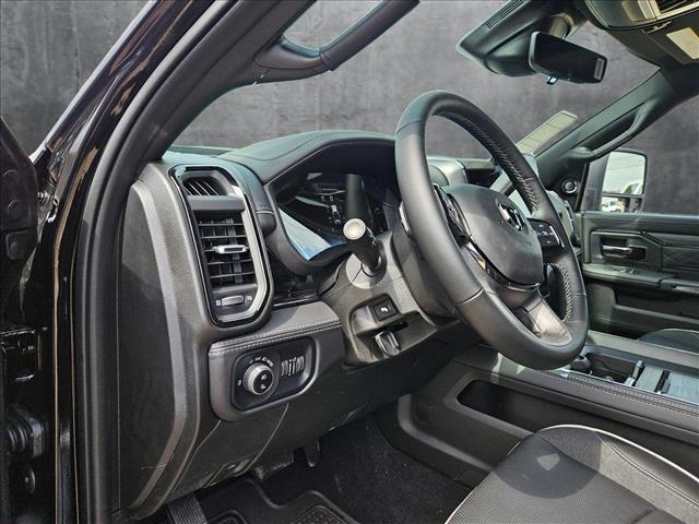 2025 RAM Ram 2500 RAM 2500 LIMITED CREW CAB 4X4 64 BOX