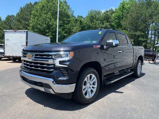 2022 Chevrolet Silverado 1500 4WD Crew Cab Short Bed LTZ