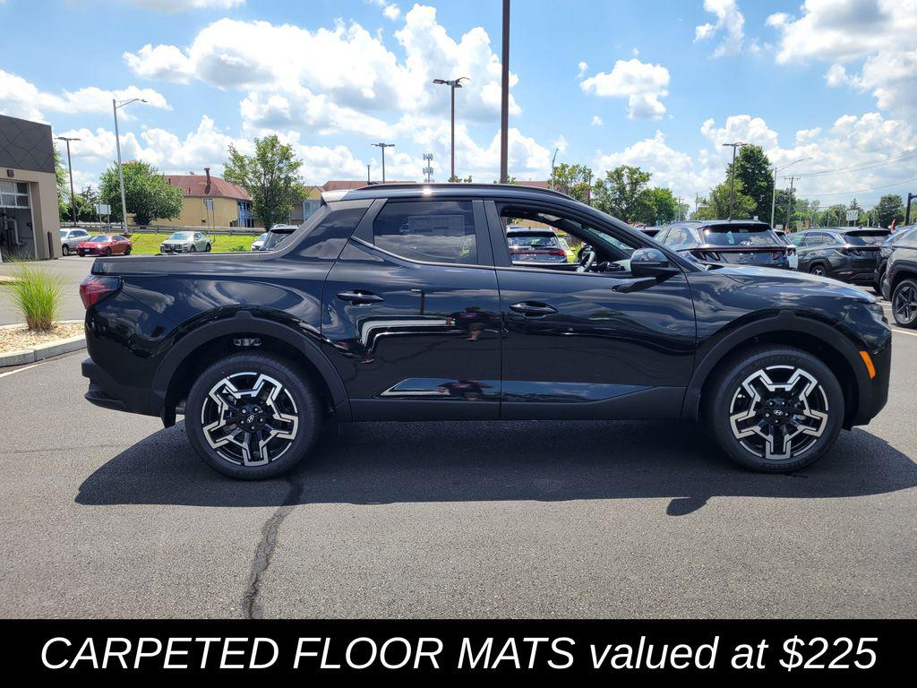 2025 Hyundai Santa Cruz Limited - Photo 2