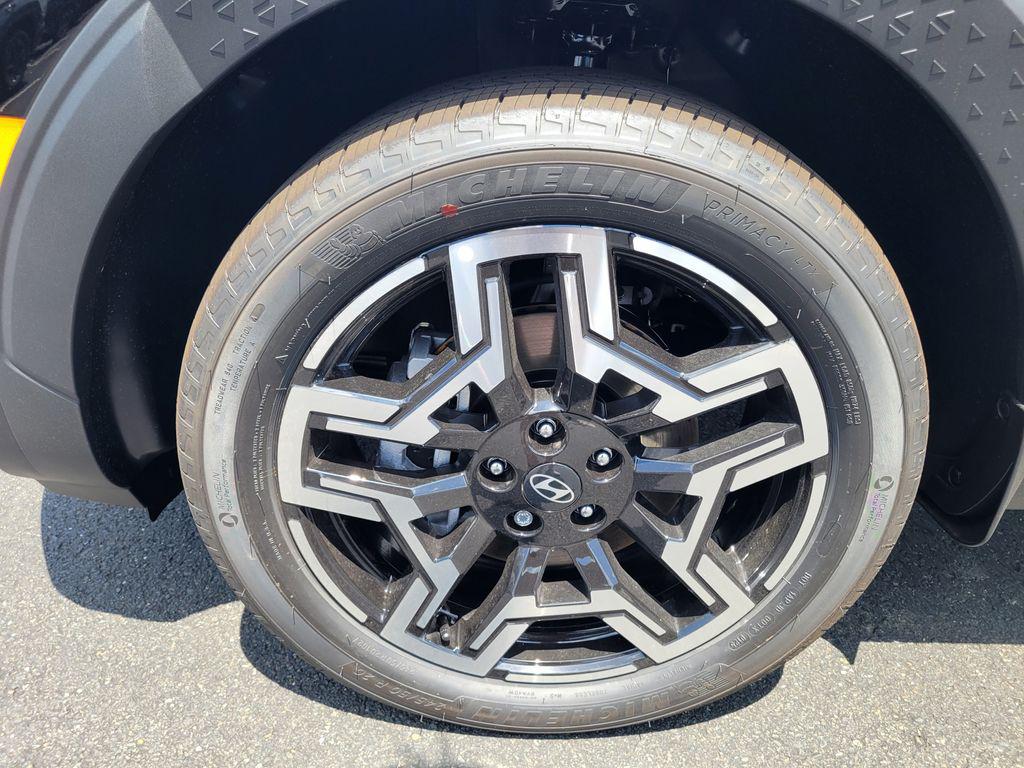 2025 Hyundai Santa Cruz Limited - Photo 11