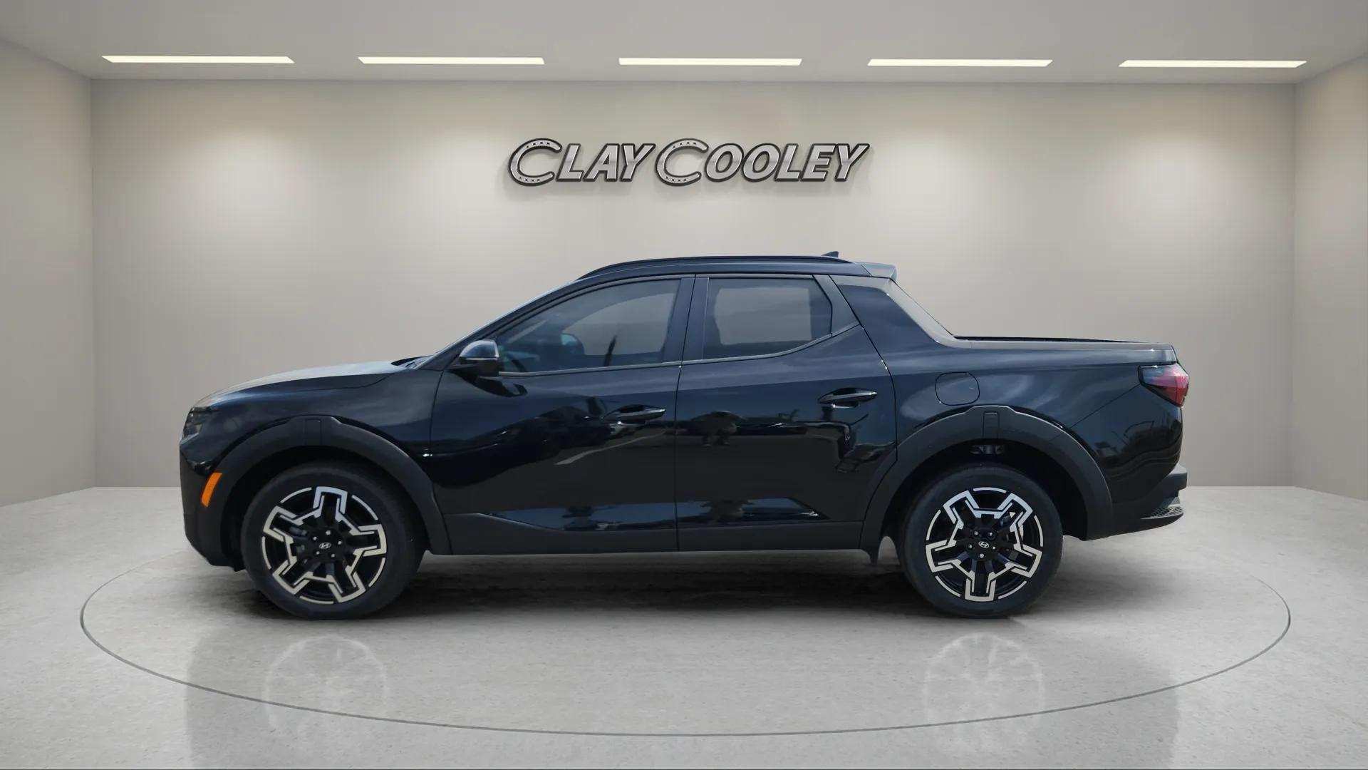 2025 Hyundai Santa Cruz Limited - Photo 6