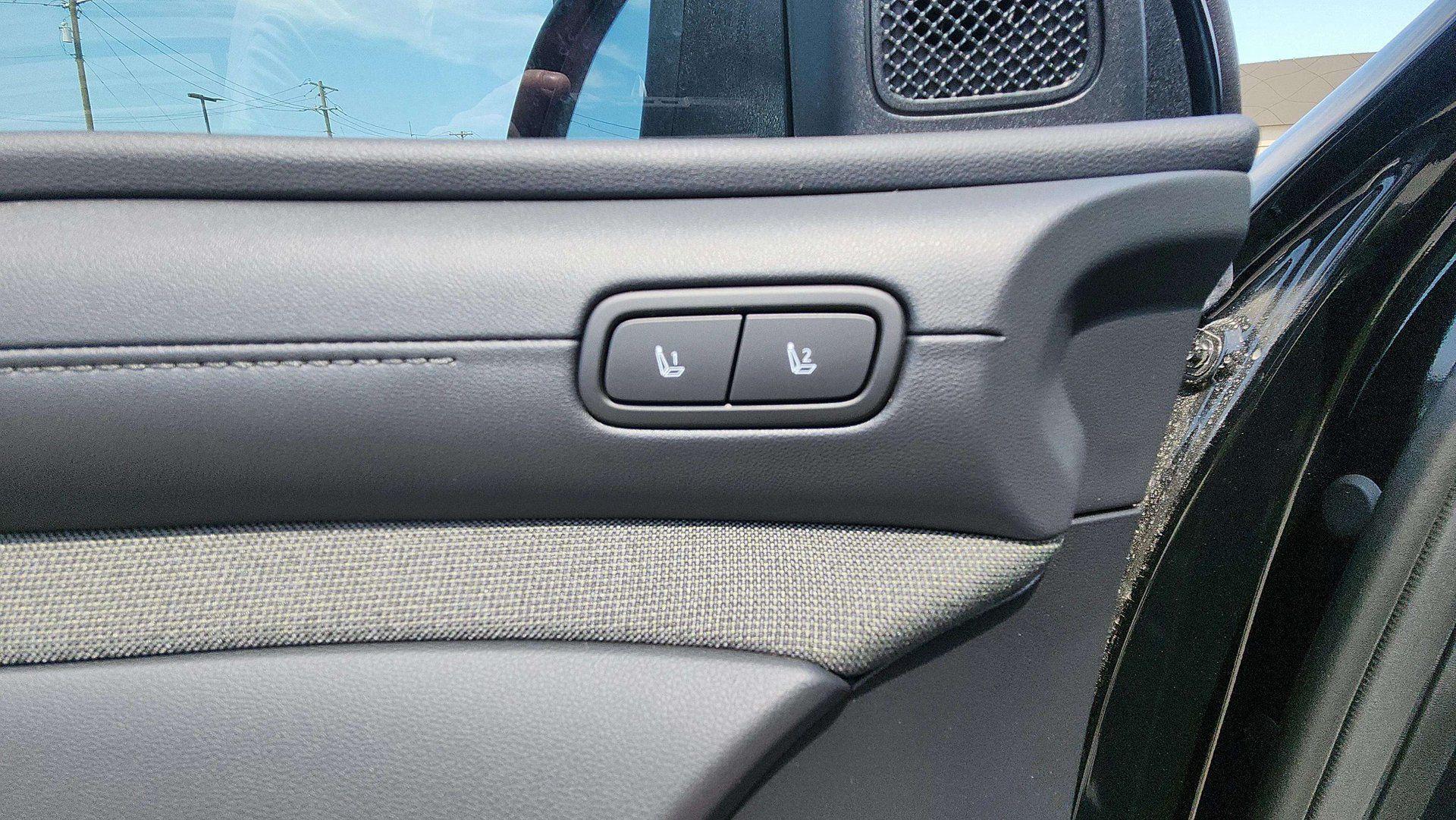 2025 Hyundai Santa Cruz Limited - Photo 12