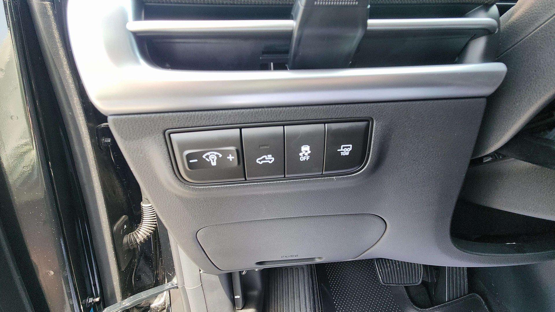 2025 Hyundai Santa Cruz Limited - Photo 13