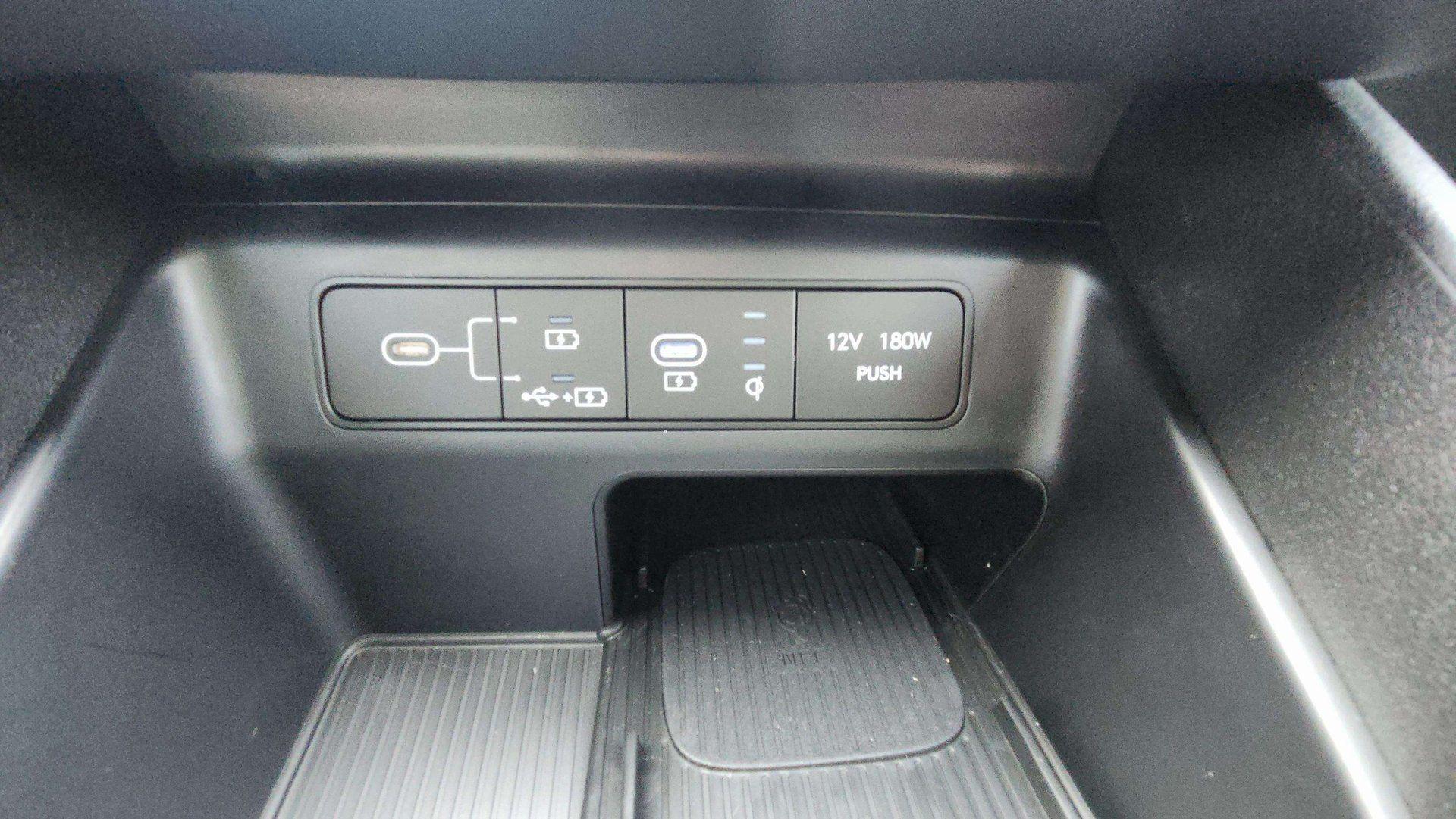 2025 Hyundai Santa Cruz Limited - Photo 19