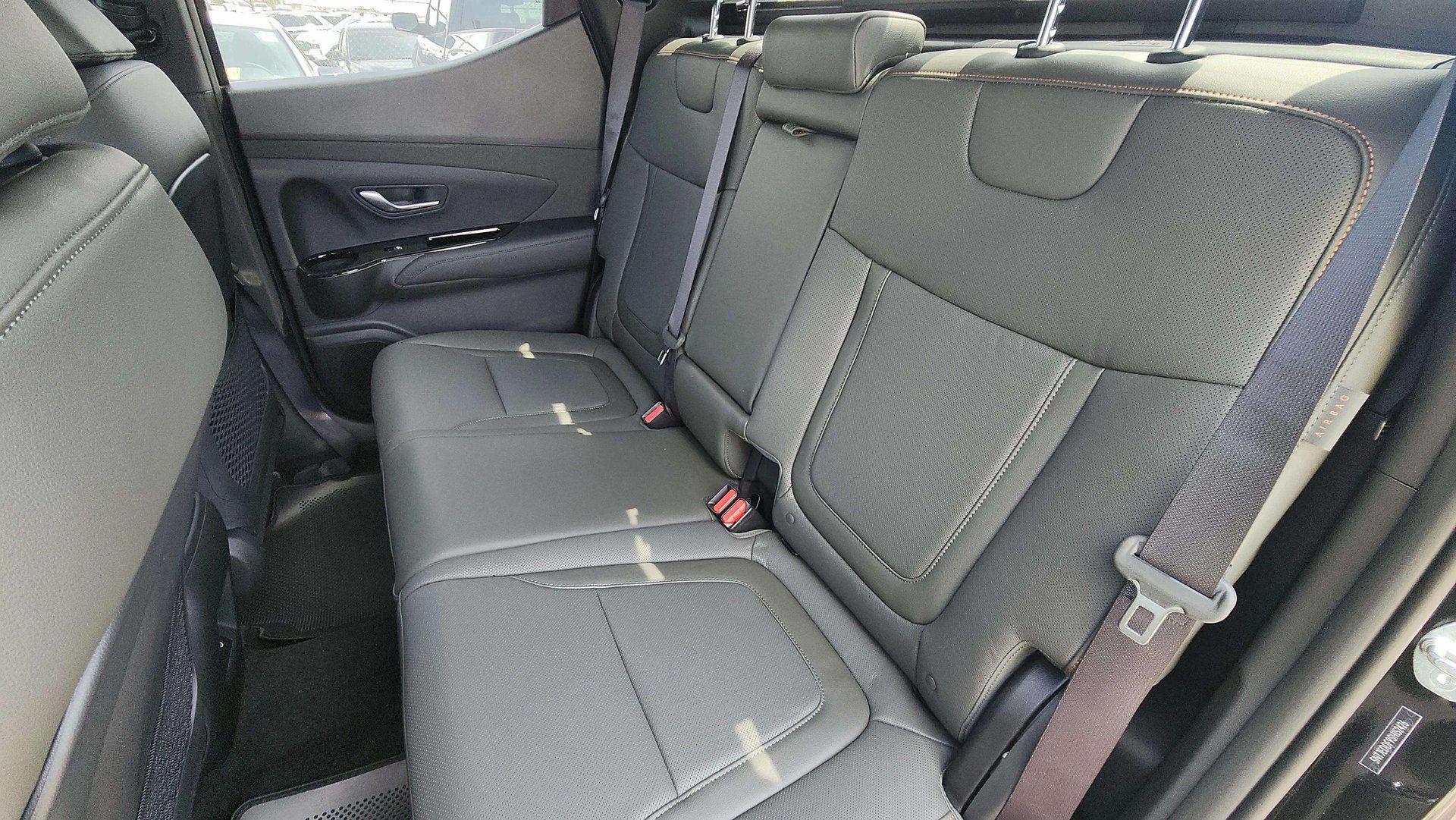 2025 Hyundai Santa Cruz Limited - Photo 21