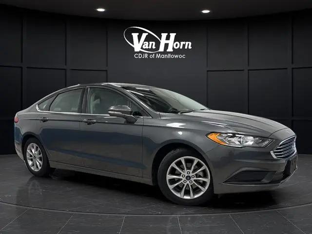 2017 Ford Fusion SE for sale in Manitowoc, WI