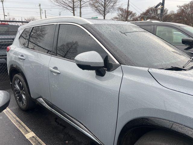 2024 Nissan Rogue Platinum FWD