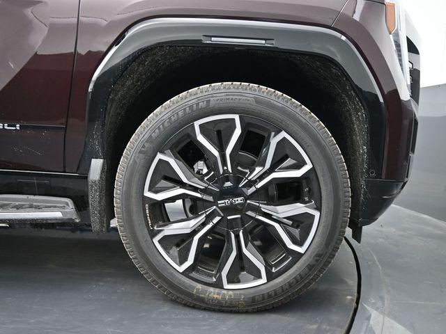 2025 GMC Sierra Max Range Denali