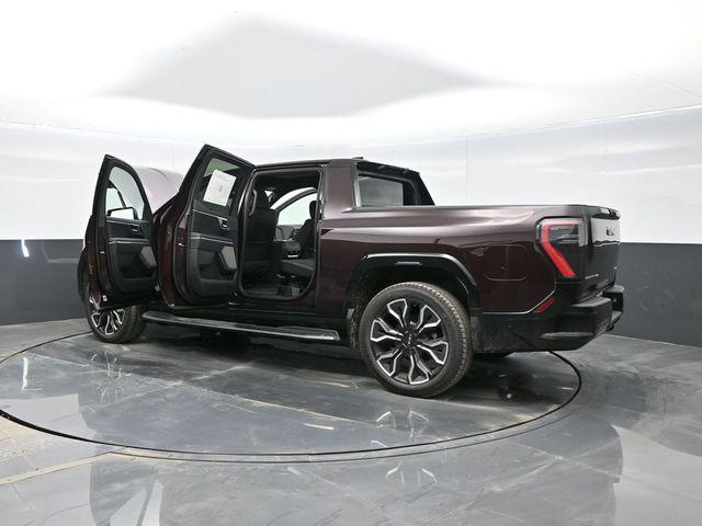 2025 GMC Sierra Max Range Denali