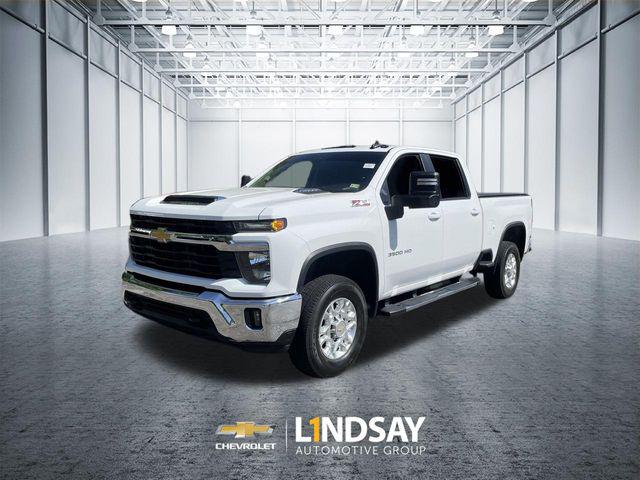 2024 Chevrolet Silverado 3500HD 4WD Crew Cab Standard Bed LT