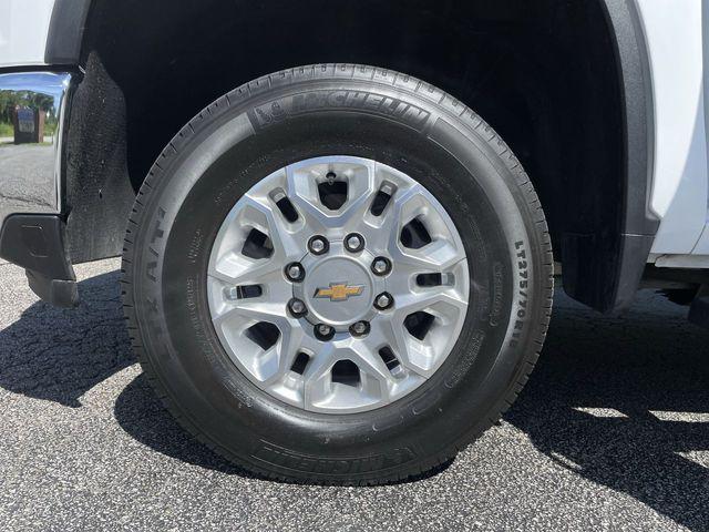2024 Chevrolet Silverado 3500HD 4WD Crew Cab Standard Bed LT