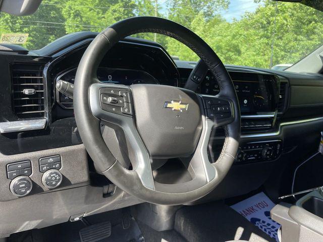 2024 Chevrolet Silverado 3500HD 4WD Crew Cab Standard Bed LT