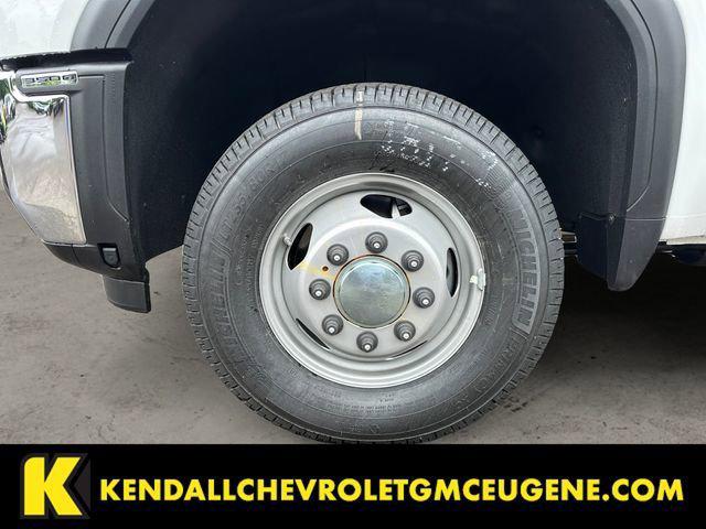 2025 GMC Sierra 3500HD Pro