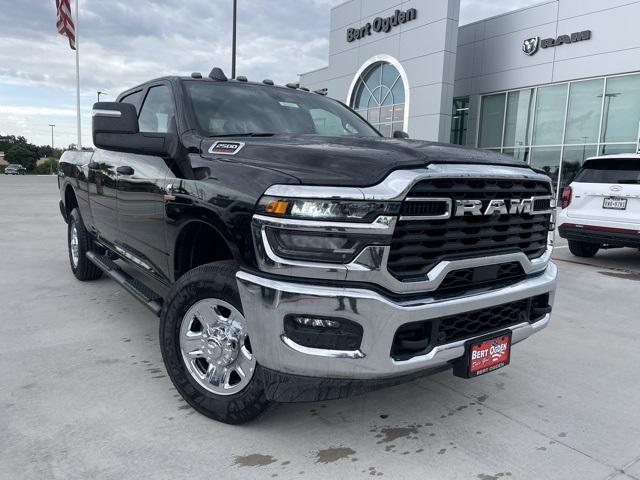 2025 RAM Ram 2500 RAM 2500 TRADESMAN CREW CAB 4X4 64 BOX