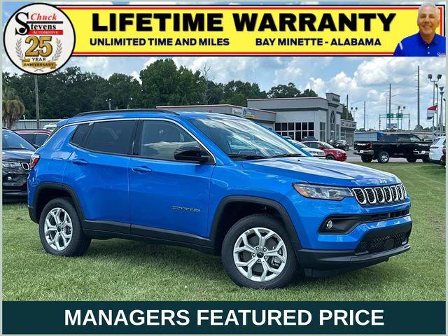 2025 Jeep Compass COMPASS LATITUDE 4X4