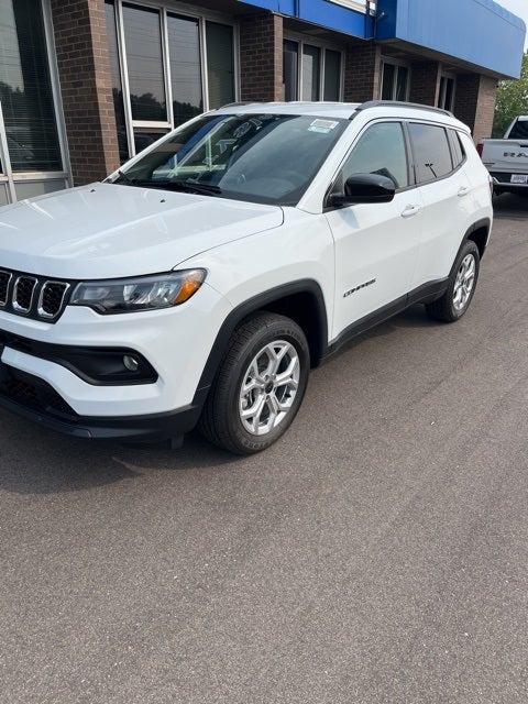 2025 Jeep Compass COMPASS LATITUDE 4X4 2025 Jeep Compass COMPASS LATITUDE 4X4