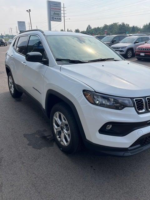 2025 Jeep Compass COMPASS LATITUDE 4X4 2025 Jeep Compass COMPASS LATITUDE 4X4