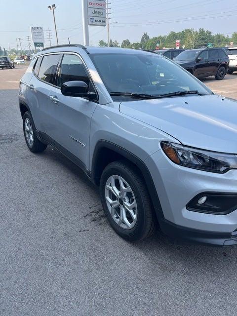 2025 Jeep Compass COMPASS LATITUDE 4X4 2025 Jeep Compass COMPASS LATITUDE 4X4